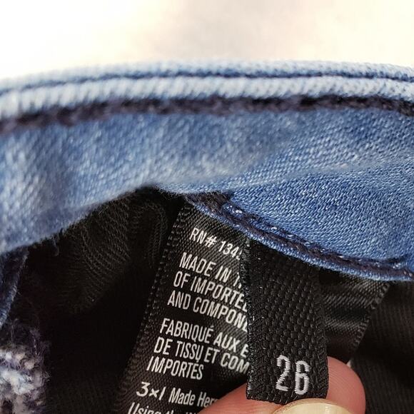 3X1 NYC Cropped Jeans Women 26 Baby Boot Fray Hem Distressed Light Blue Denim - Picture 10 of 10